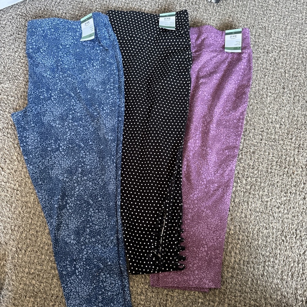 3 Pair Terra & Sky Women's 4X Leggings. Blue Pair ankle Length , 2 Pair Capri